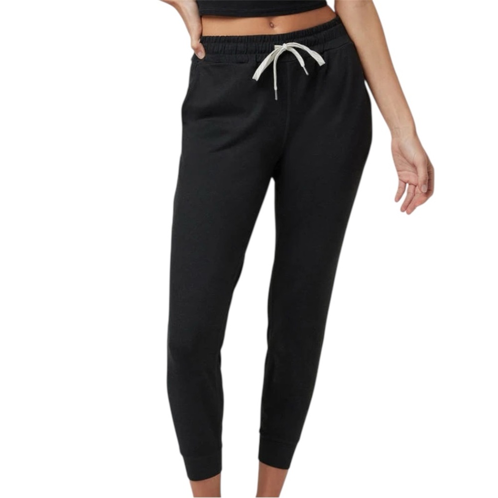 Vuori Women's Performance Joggers with Drawstring